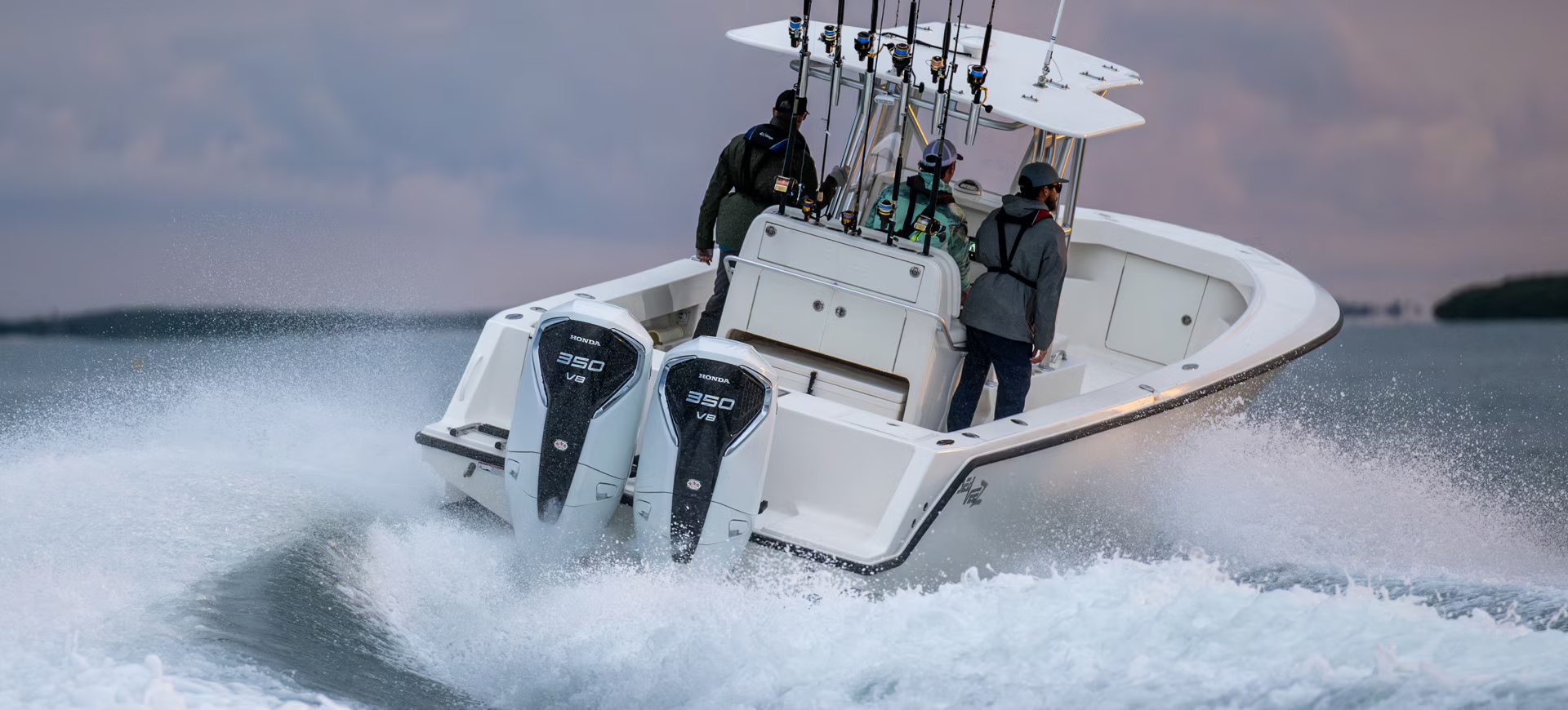 Read more about the article Sea Fox vs. Key West: Which Center Console Boat Comes Out Ahead in Florida?